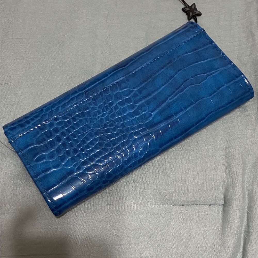 BCBGeneration Croc Wallet - Picture 7 of 10